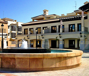 Zigurat Creación | Borde de fuente de piedra artificial