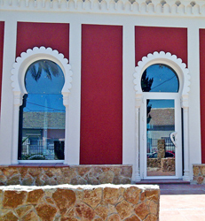 Zigurat Creación | Cornisas y molduras en cemento tixotrópico