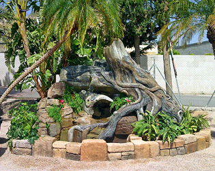 Zigurat Creación | Reproducción de árbol en cemento